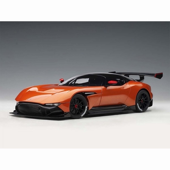 Aston Martin Vulcan 2015 Oranje Madagascar Orange  1/18